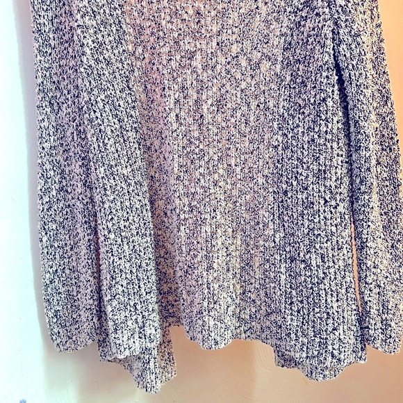 ⭐️J.JILL Knit Cream & Black Speckled Sweater, Sz.L, Cozy & Chic! 💙❄️😁 - Picture 11 of 13